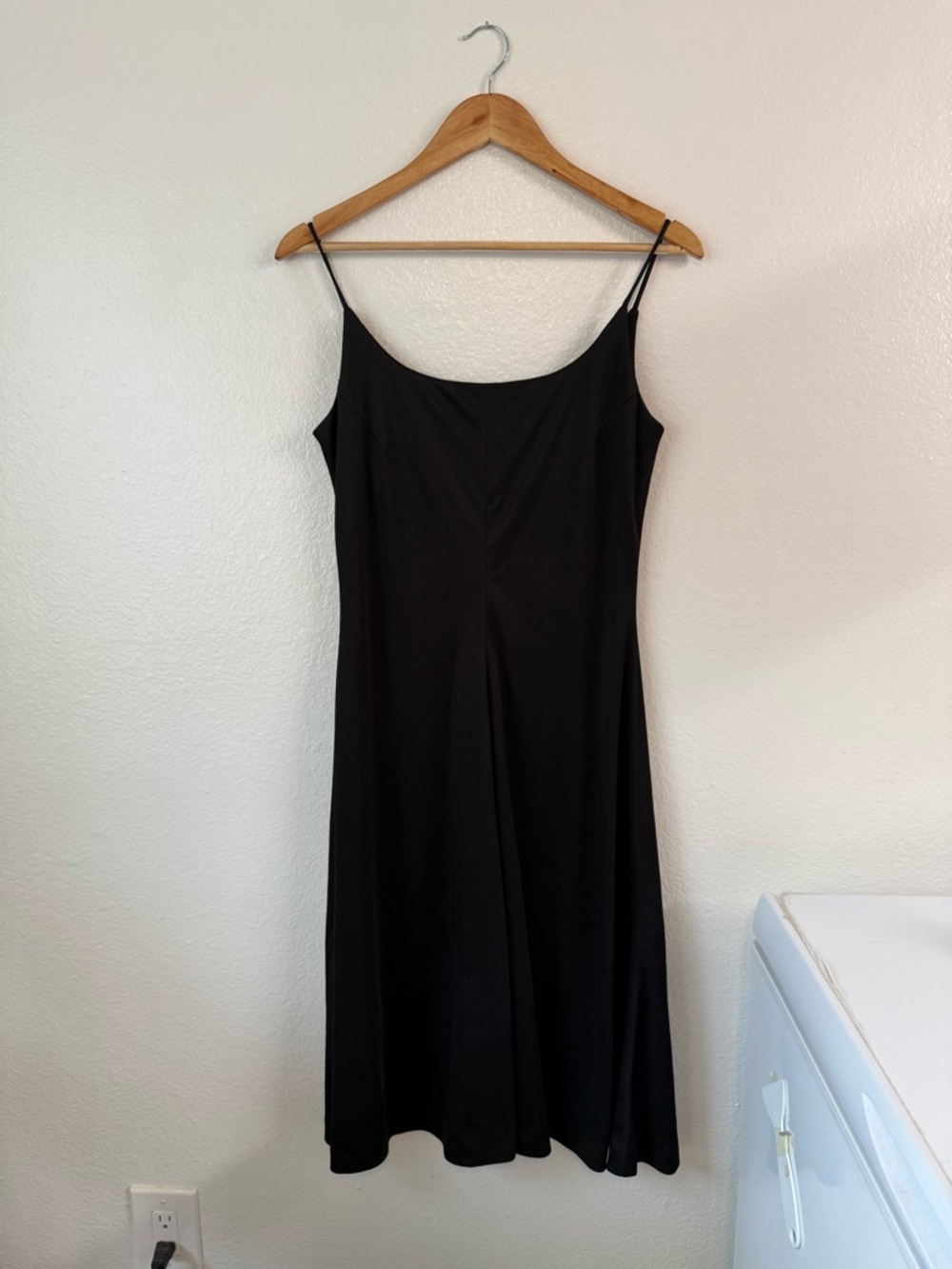 VTG Slip Midi Dress with Spaghetti Straps Black Sz 14 Minimalist Feminine Posh